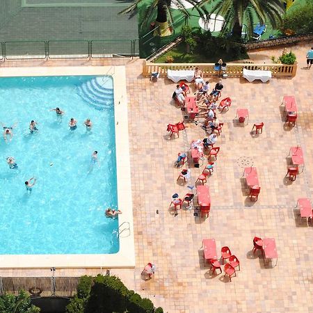 Apartamentos Palm Court เบนิดอร์ม ภายนอก รูปภาพ
