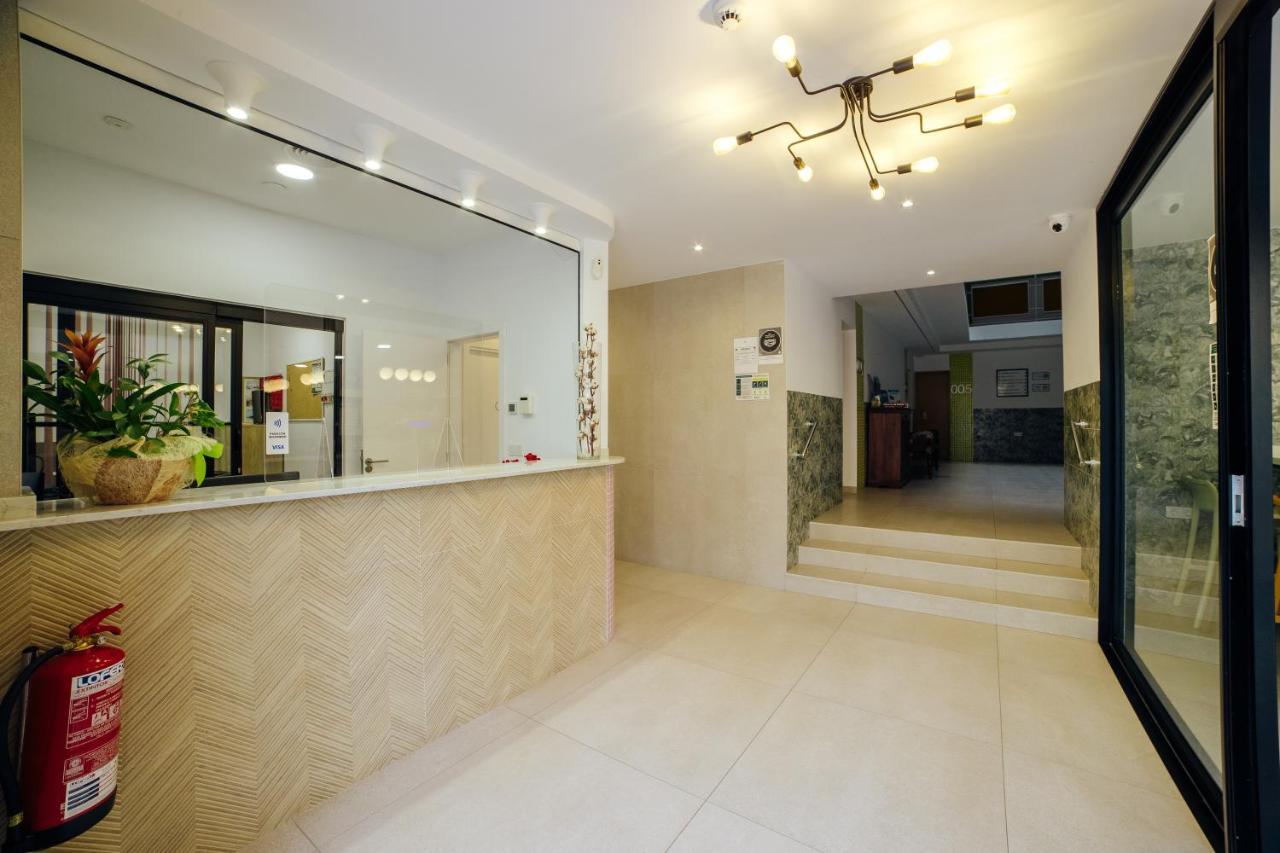 Apartamentos Palm Court เบนิดอร์ม ภายนอก รูปภาพ