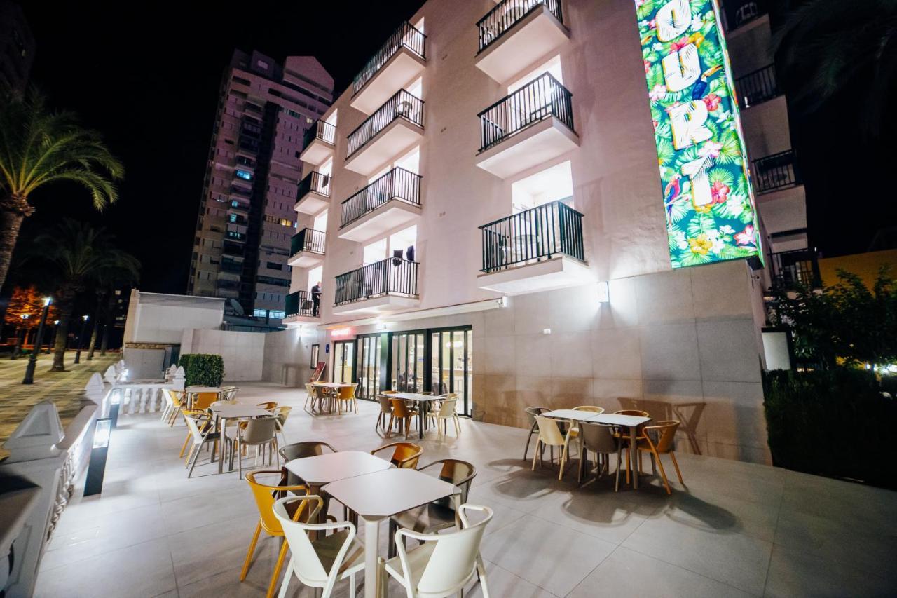 Apartamentos Palm Court เบนิดอร์ม ภายนอก รูปภาพ