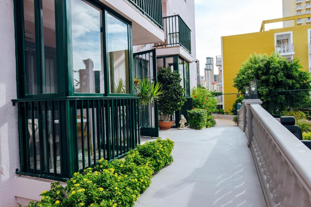Apartamentos Palm Court เบนิดอร์ม ภายนอก รูปภาพ
