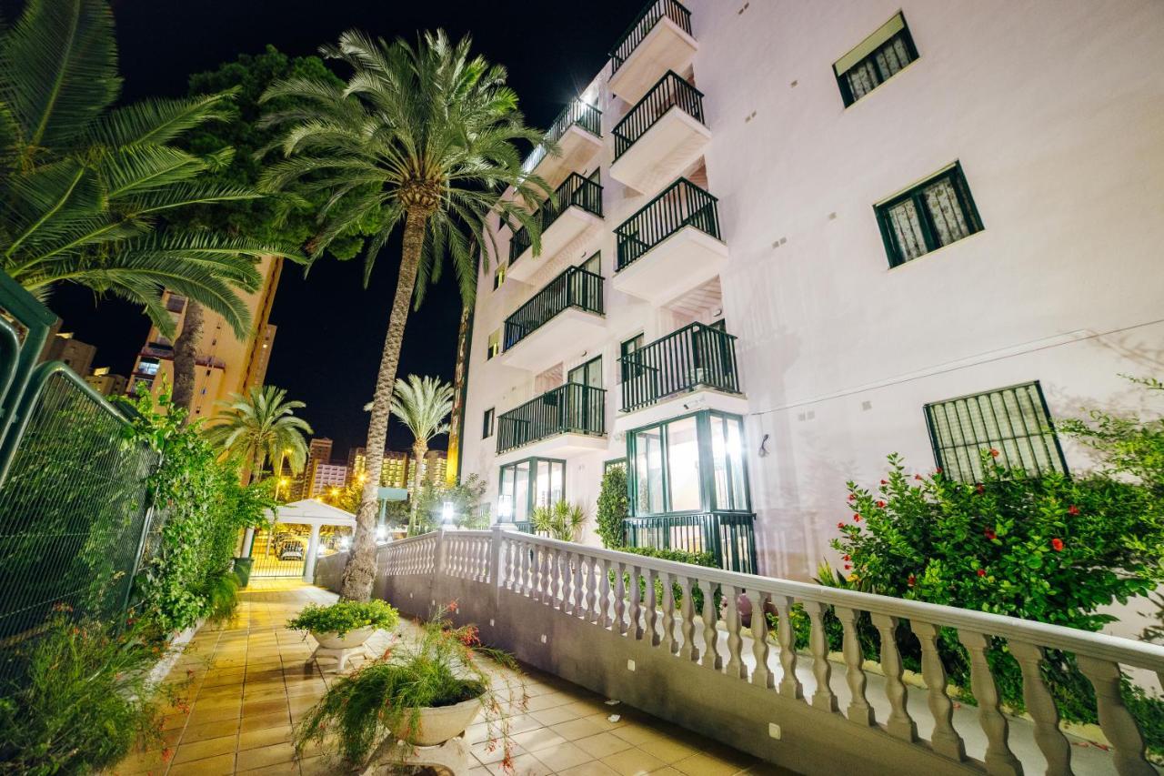 Apartamentos Palm Court เบนิดอร์ม ภายนอก รูปภาพ