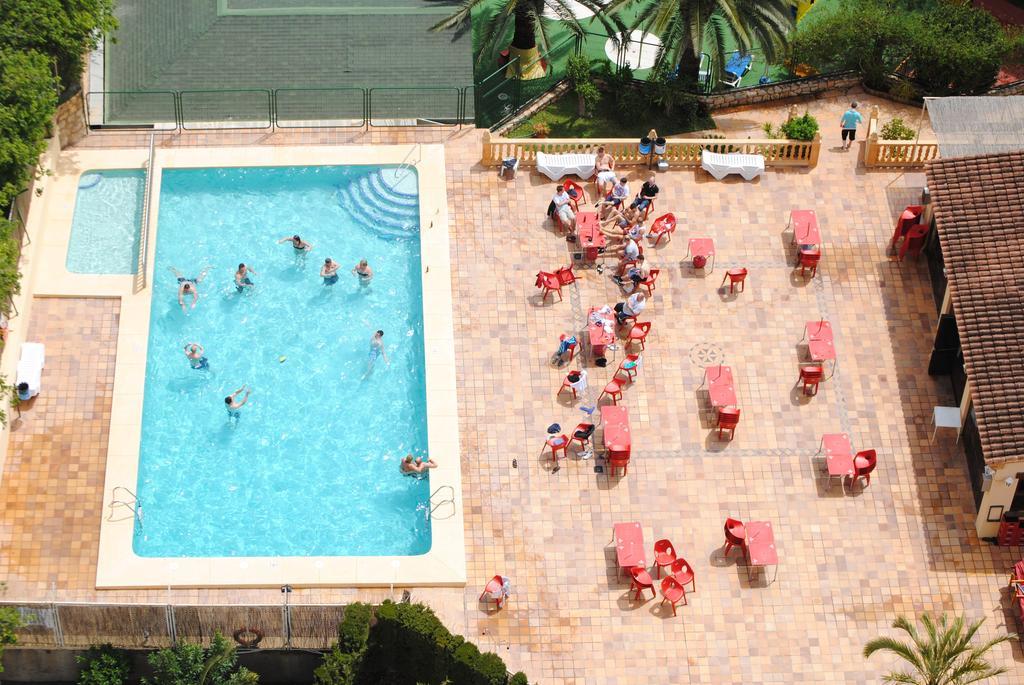Apartamentos Palm Court เบนิดอร์ม ภายนอก รูปภาพ