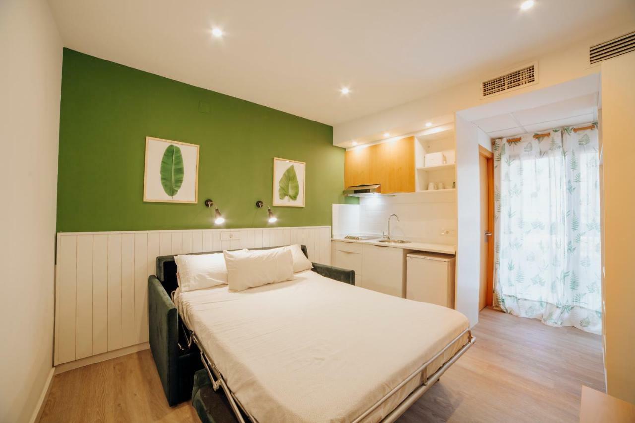 Apartamentos Palm Court เบนิดอร์ม ภายนอก รูปภาพ