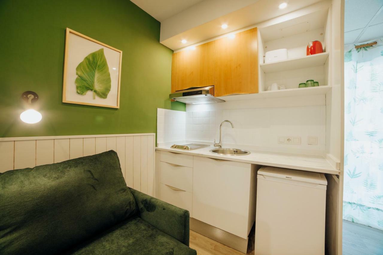 Apartamentos Palm Court เบนิดอร์ม ภายนอก รูปภาพ