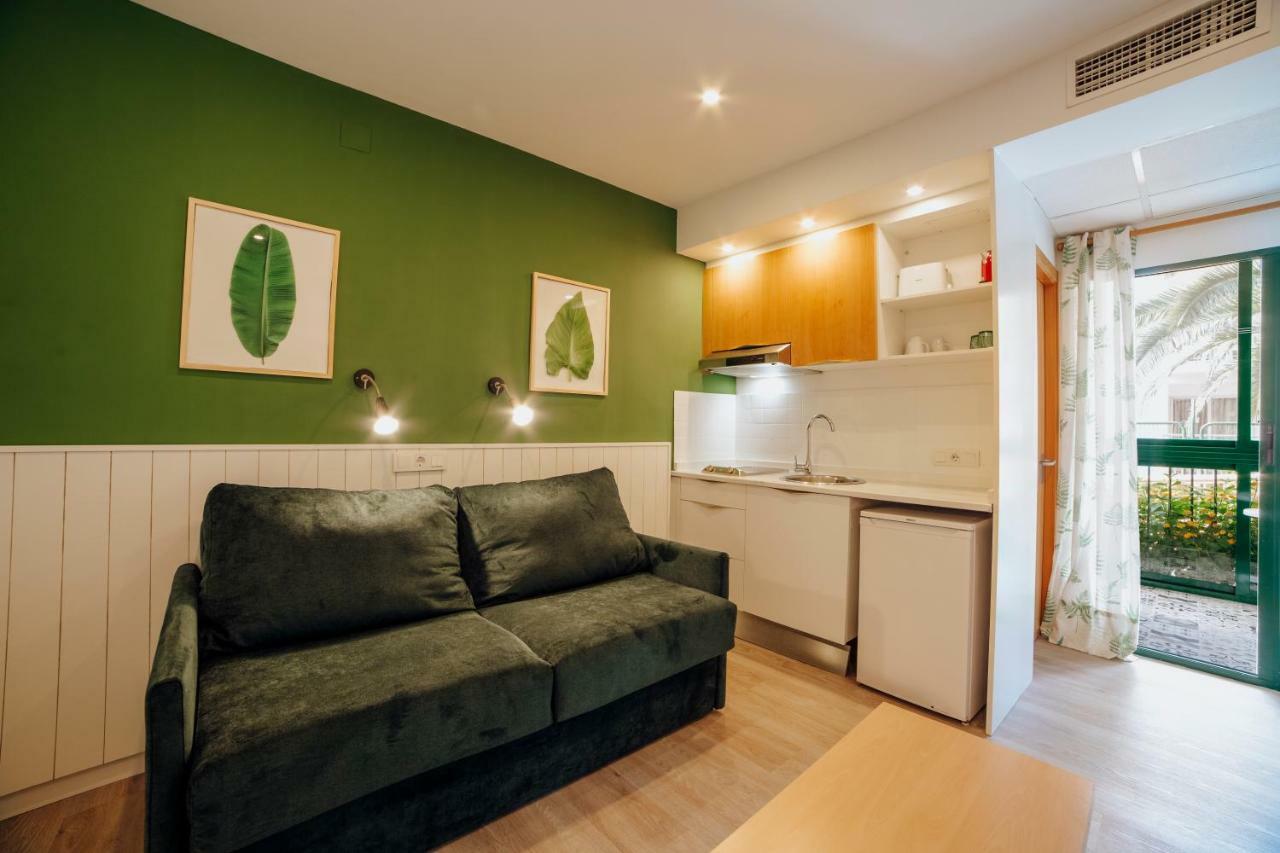 Apartamentos Palm Court เบนิดอร์ม ภายนอก รูปภาพ